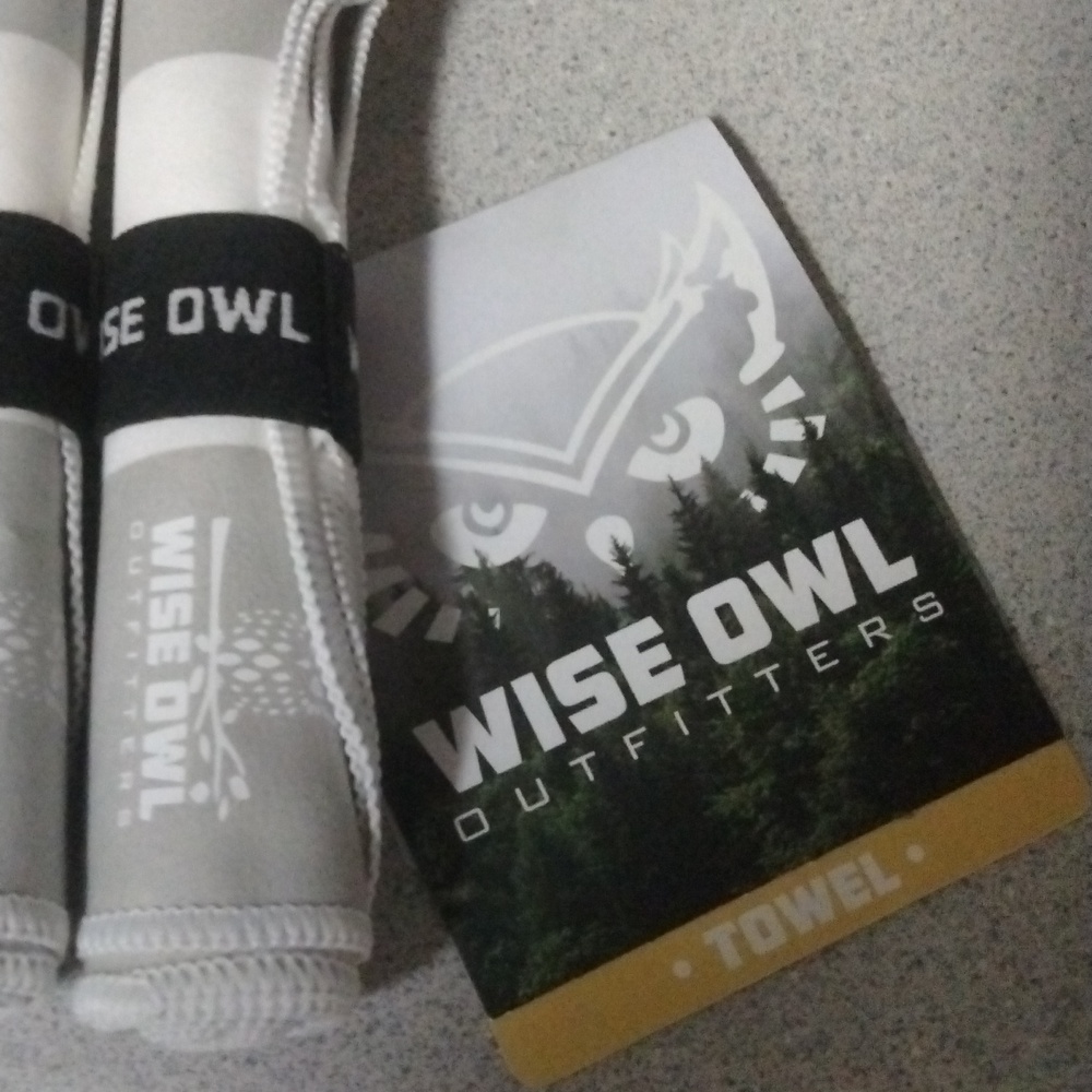 Wise Owl Outfitters Camping and Yoga Towel Quick Dry Microfiber Set of 4 - Picture 5 of 7